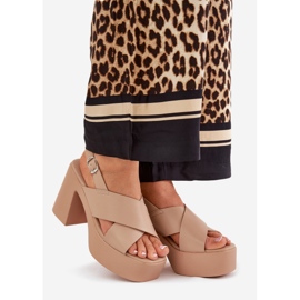 Kvinnors sandaler på posten och plattformen med Eco Leather Khaki beige 1