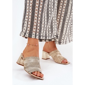 Kvinnors flip flops med gyllene klackar 2