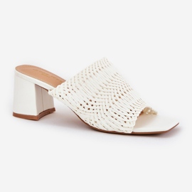 Kvinnors flip flops med vita klackar 4