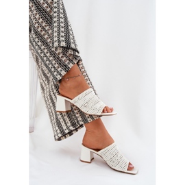 Kvinnors flip flops med vita klackar 6