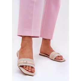 Platta kvinnors flip flops med bälte och spänne beige 2