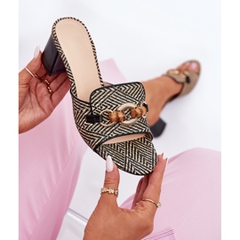 Kvinnors klackar med svart dekoration 2