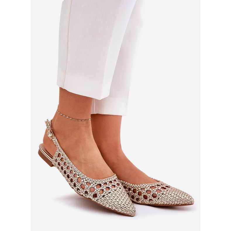 Sandaler med fläta och spetsiga tår guld gyllene 1