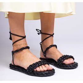 Svarta kvinnors sandaler flätade 2