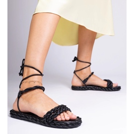 Svarta kvinnors sandaler flätade 4