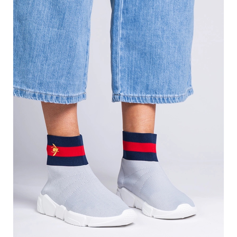 Grå sportsneakers med en strumpa övre 1