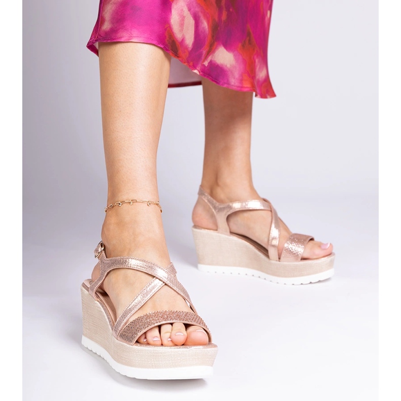 Champagne kilsandaler med zirkoner gyllene 1