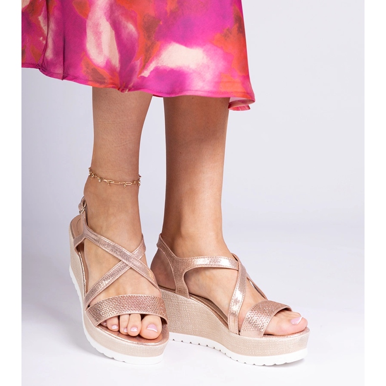 Champagne kilsandaler med zirkoner gyllene 2