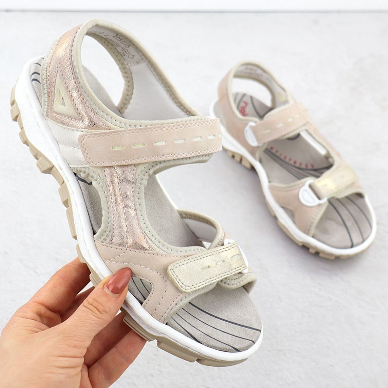 Kvinnors sportsandaler med rosa pulver Rieker 68866-31 1