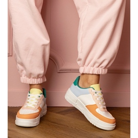 Orange Sports Sneakers på PlatFotm 3