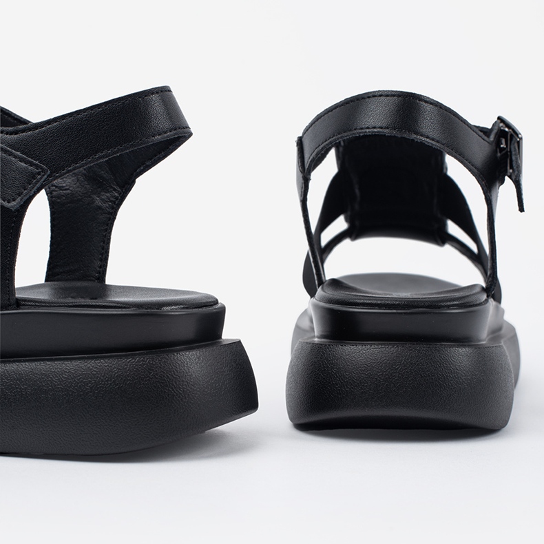 Goodin Svart läder eleganta sandaler på plattformen 1