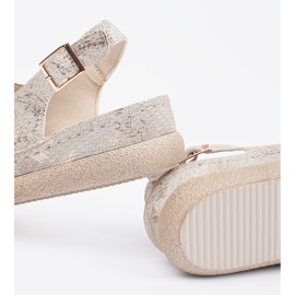 Goodin Platta sandaler med taupe spänne beige 2