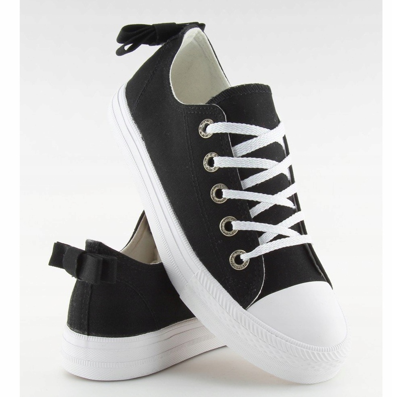 Svarta damsneakers med rosett 8935 Svart 1