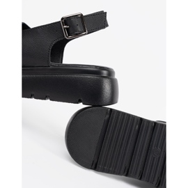 Goodin Svarta klassiska sandaler på plattformen 1