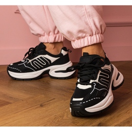 Svarta sneakers sport sneakers 1