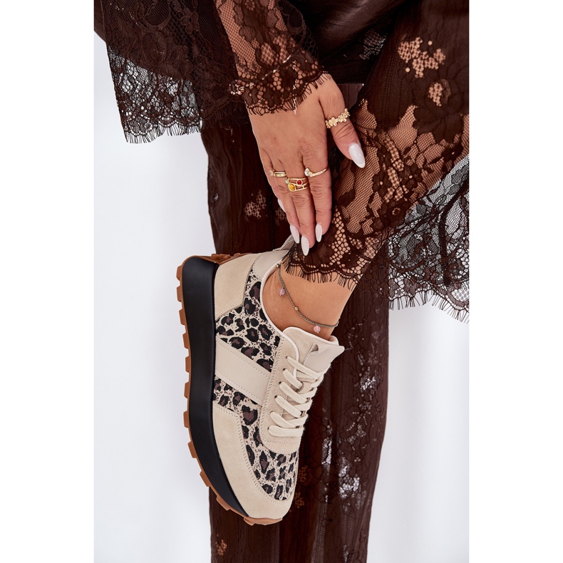 Kvinnors mocka sneakers på plattformen Leopard Vinceza 66793 Beige 1