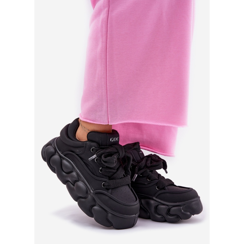 Kvinnors läder sneakers på den massiva plattformen goe rr2n4044 svart 1
