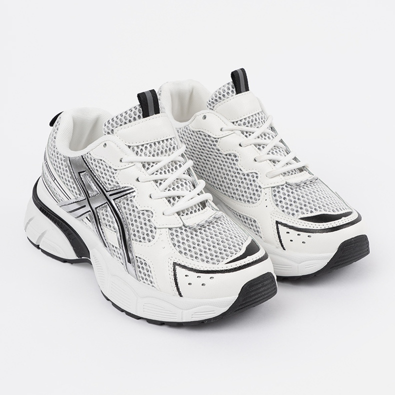 Sportowe White and White Sneakers med nät vit 1