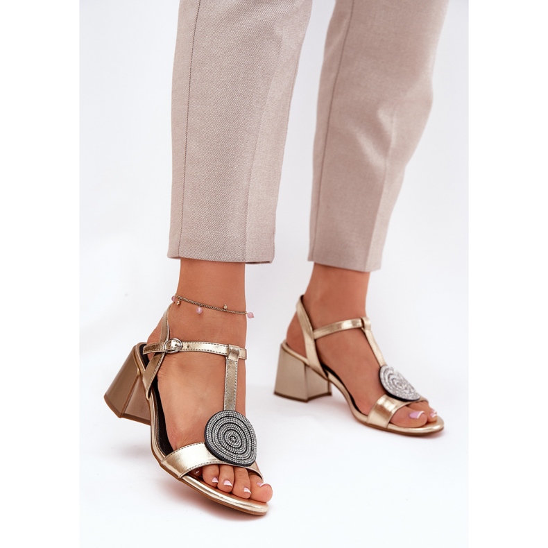 S.Barski Lädersandaler på stolpen med dekoration JC51-842 guld gyllene 2