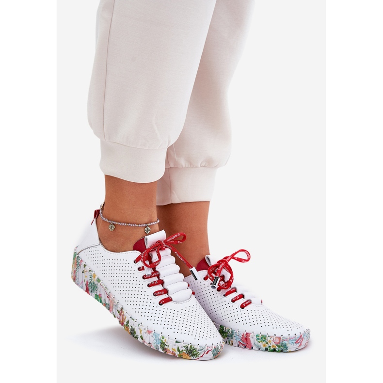 Läderskor på den mönstrade plattformen Artiker 54C1567 Vit och röd 1