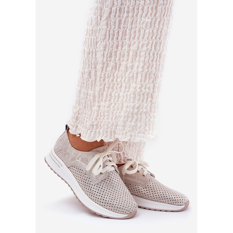 Läderljus kvinnors skor på artiker 56c2113 beige-gold plattform 1