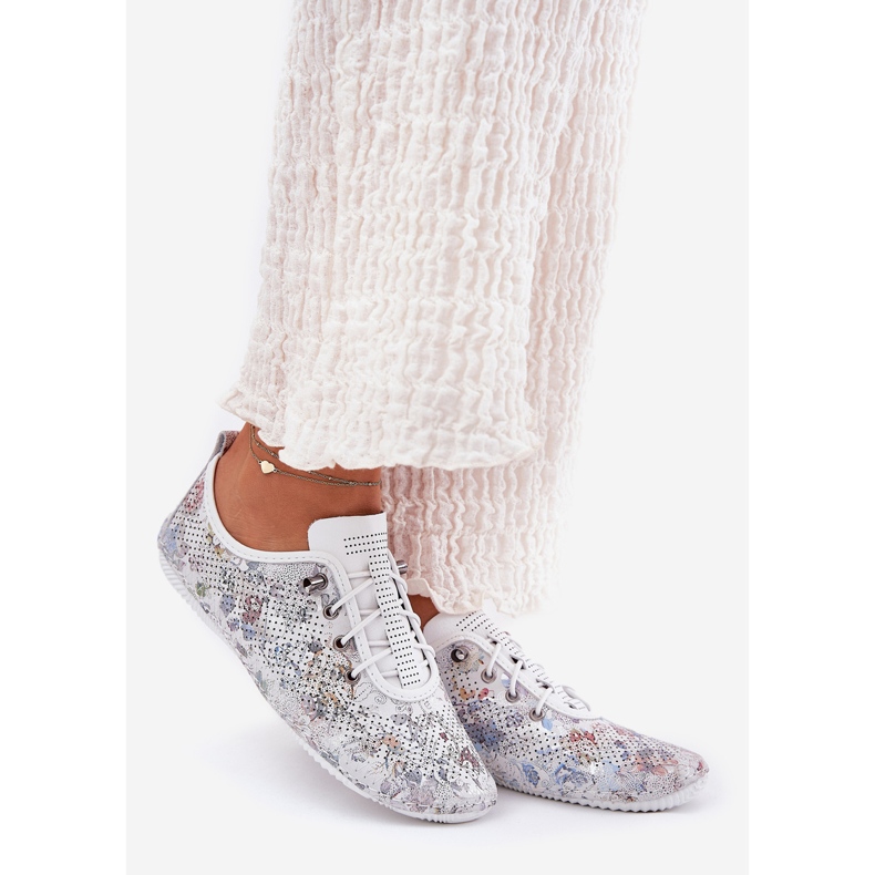 Kvinnors skor gjorda av naturläder mönstrad artiker 56c2688 vit 1