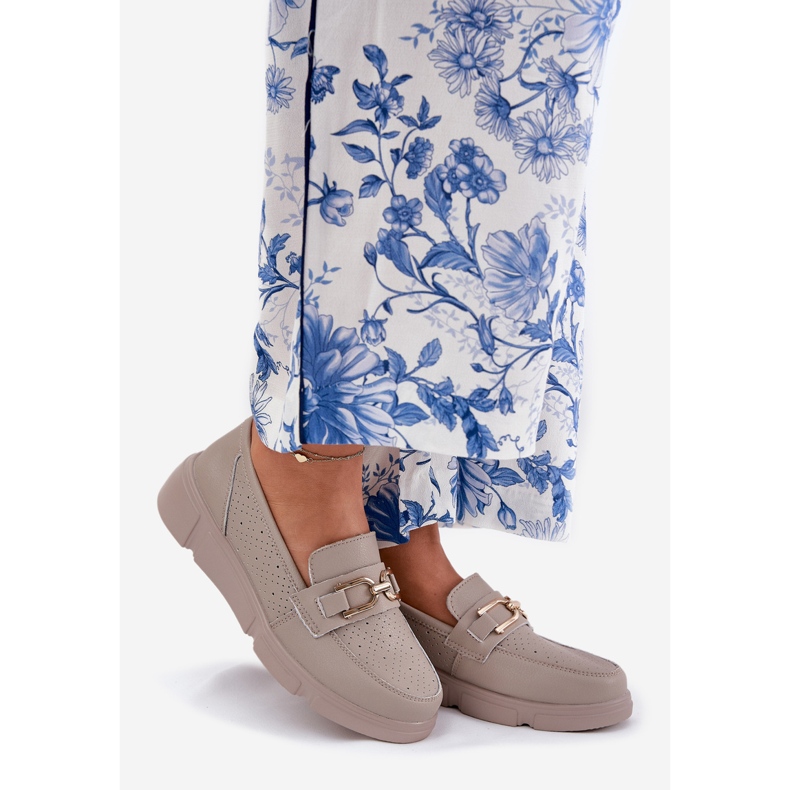 Vinceza Kvinnors läderloafers med en gyllene detalj Vincez 88007 Dark Beige 1