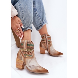 Cowboy Leather Boots på ett inlägg med en dekorativ Maciejka-flätan 06810-29 Multikolor mångfärgad 8