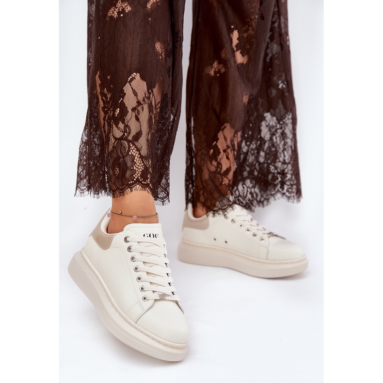 Kvinnors lädersneakers på Goe RR2N4004 -plattformen Beige 2