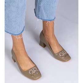 Gröna pumpar med låga klackar med zirkoner 1