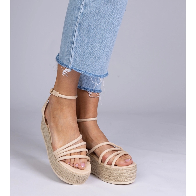 Beige Espadrilles på plattformen 1