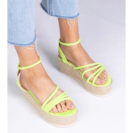 Espadrille gröna sandaler på plattformen 1