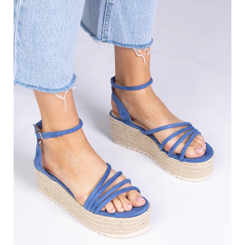 Blå espadrilles sandaler på plattformen 1