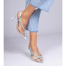 Gröna transparenta sandaler på en stift med zirkoner 3