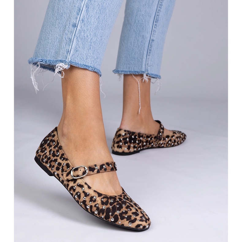 Leopard Ballerinas med dubbar och spännen brun 1