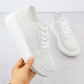 Kvinnors skor på plattformen White Vinceza 17371 vit 1