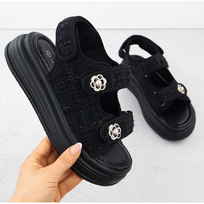 Kvinnors sandaler på plattformen Czarne Potocki Py16337 svart 1