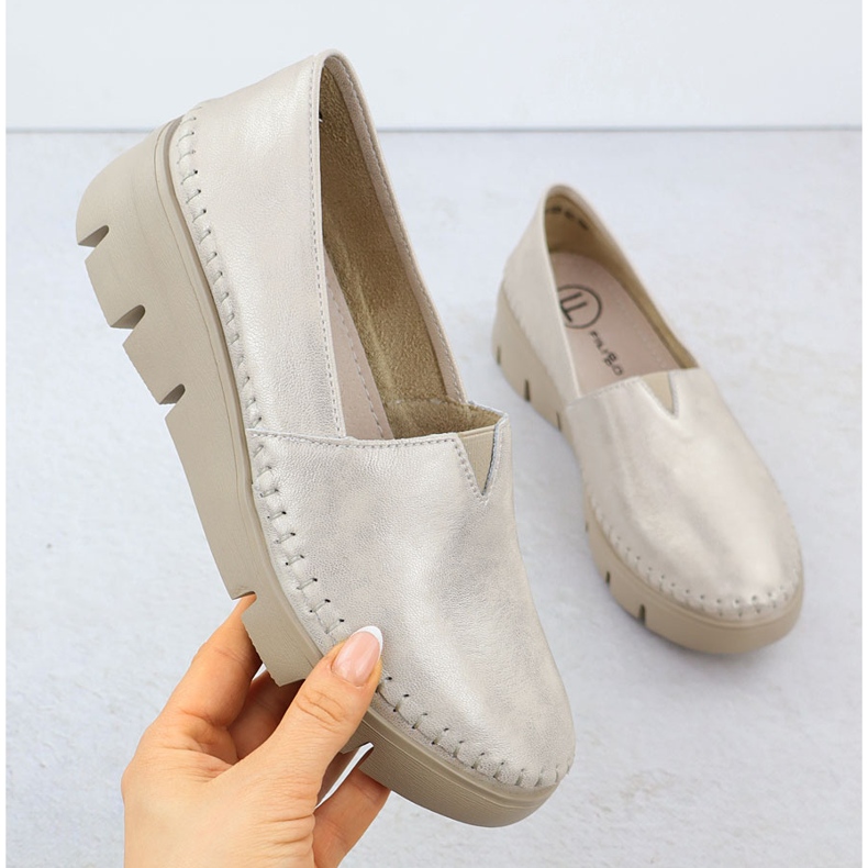 Kvinnors läderskor på Golden Wedge Filippo 6161 gyllene 1
