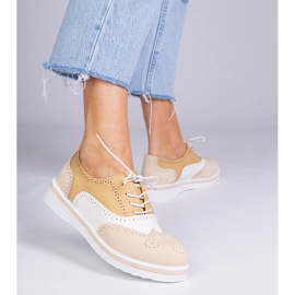 Beige Classic Oxford Shoes 1