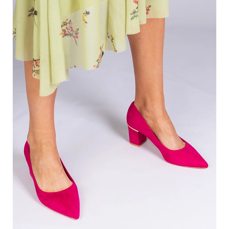 Rosa kvinnors pumpar från Ekozamszu 1