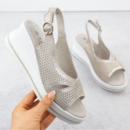 S.Barski OpenWork kvinnors lädersandaler på Złote S. Barski LR51-660 kilar gyllene 1