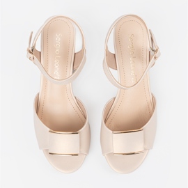 Sergio Leone Sandaler på pelaren hos kvinnor med ett öppet ljus som tigger hälen beige 2