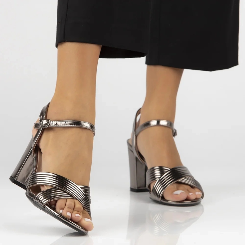 Filippo Sandaler för kvinnor läder på DS6901/25 GN -grafitstålstolpen svart 2