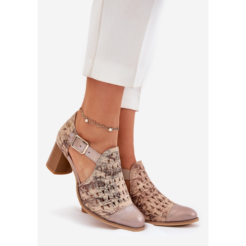 Women&#39;s Leather Openwork Maciejka Boots 04962-43 Beige-Gold 1