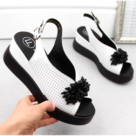 Lädersandaler med pärlor Filippo W PAW529B vit 1