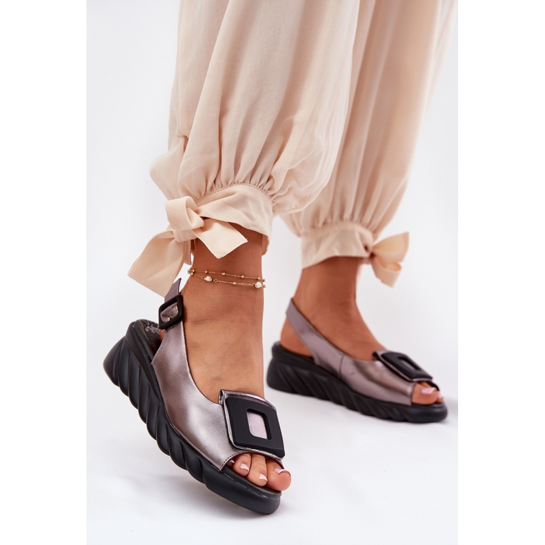 Kvinnors lädersandaler med en kil med dekoration Artiker 56C2158 grafit silver- 2