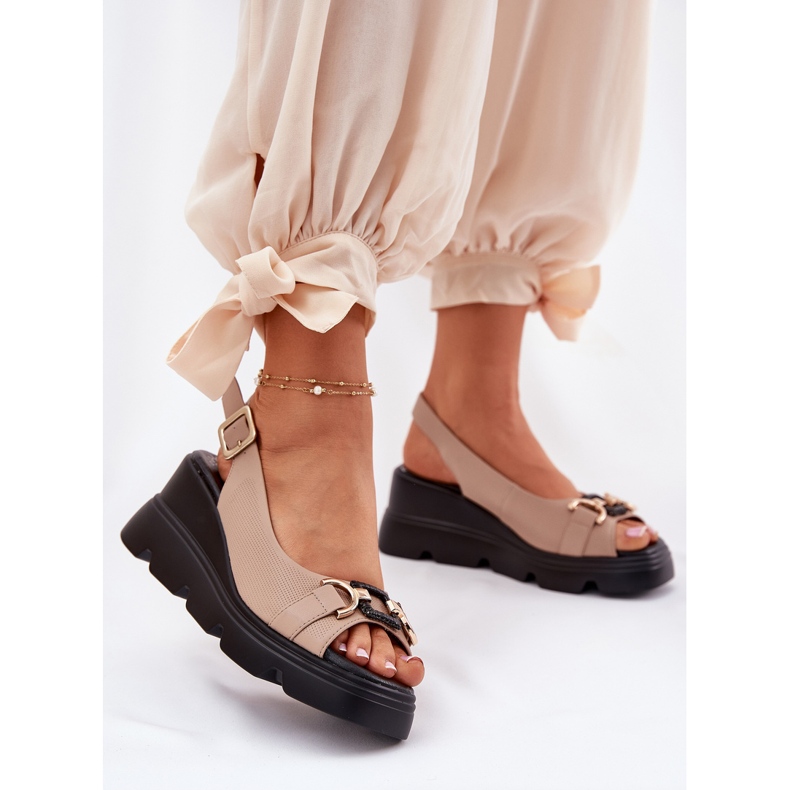 ARTIKER Kvinnors lädersandaler på kil och plattform med dekoration Arker 56C2209 Beige 2