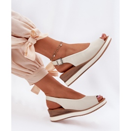 Lädersandaler på artiker 56C2316 Lätt grundläggande beige 6