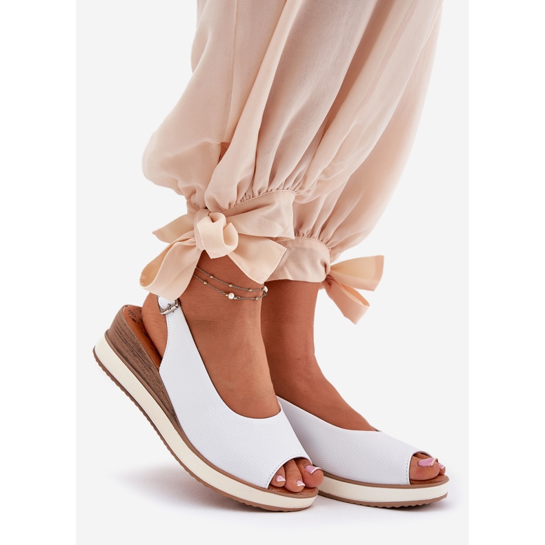 Lädersandaler på artiker 56C2317 Vit kil 1