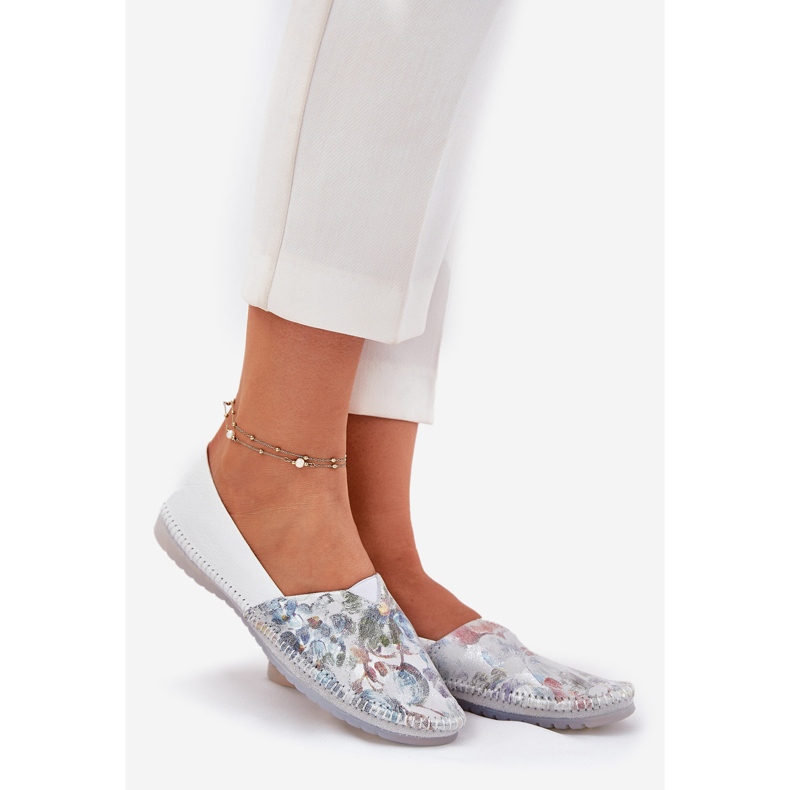 Läder ballerinas med en mönster maciejka t1930-38 vit 1